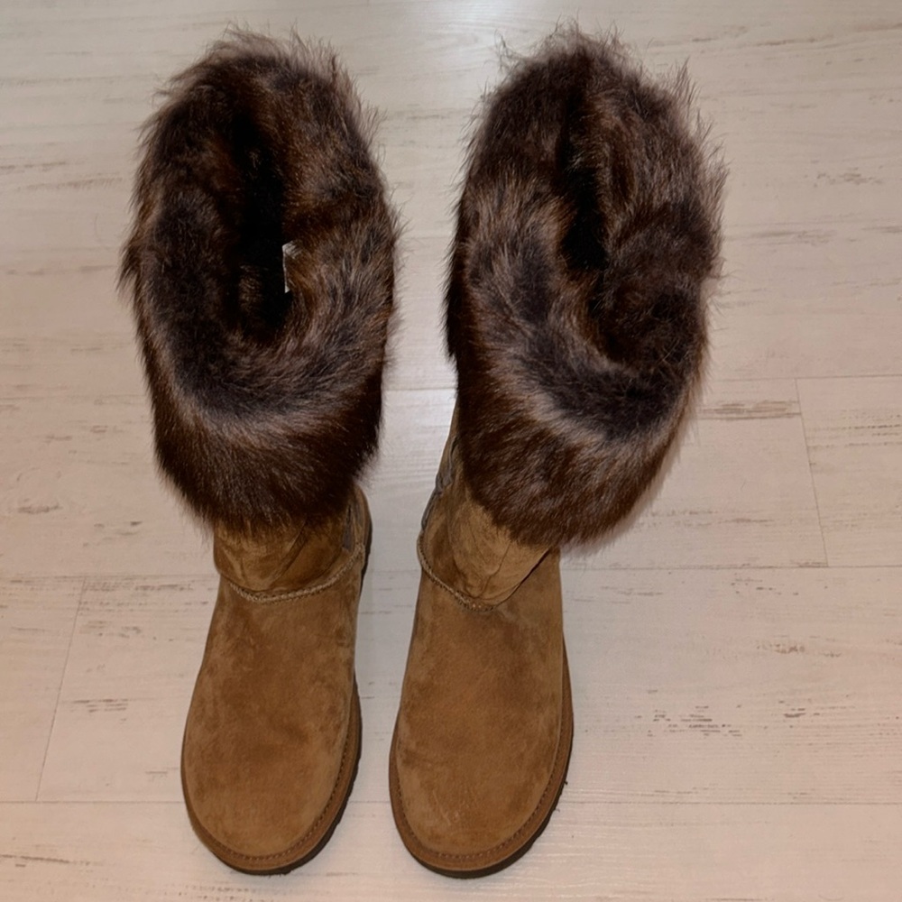 Ugg Rosana Women’s Chestnut Boots